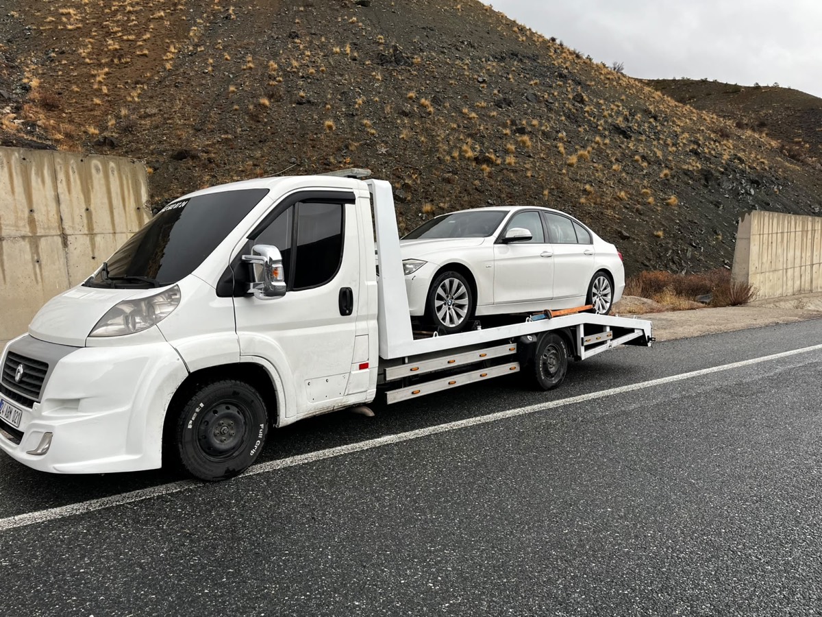 Çekici üzerinde taşınan araç